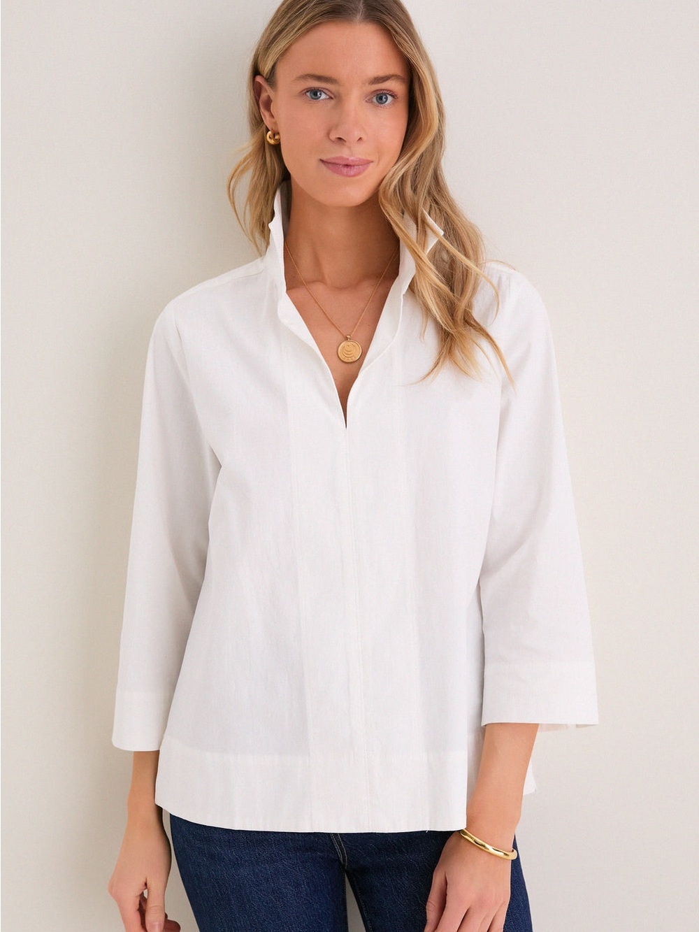 Tuckernuck Cotton blend  White V-Neck Popover Top - Women's L
